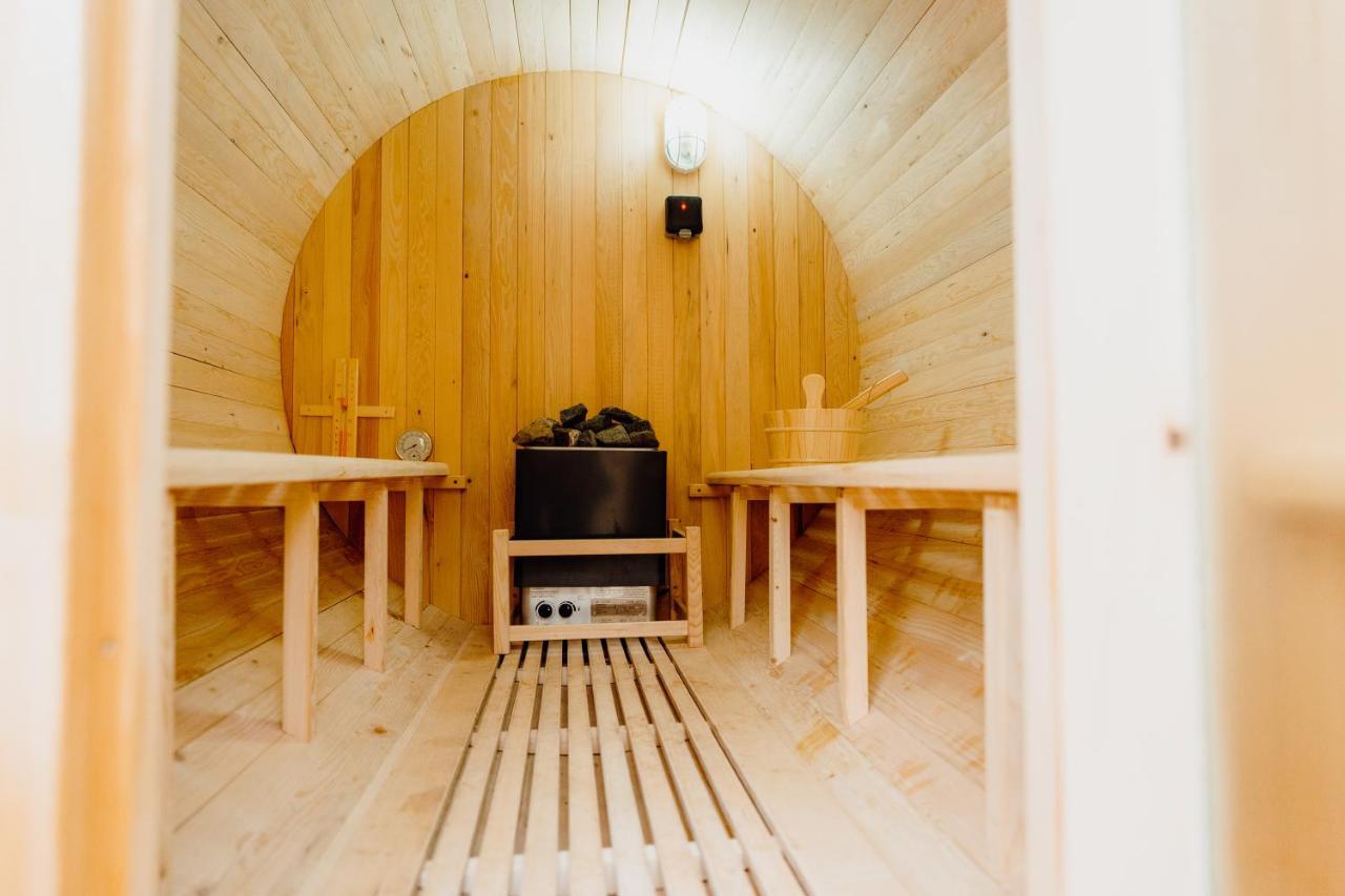 The Bakehouse - Cosy Conversion With Outdoor Sauna Tenby Exterior photo